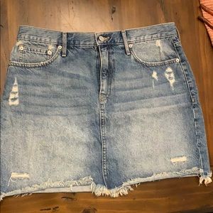 The perfect denim skirt!